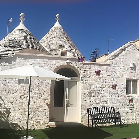 Trulli Manuela 1 Villa โลโกโรตอนโด ภายนอก รูปภาพ