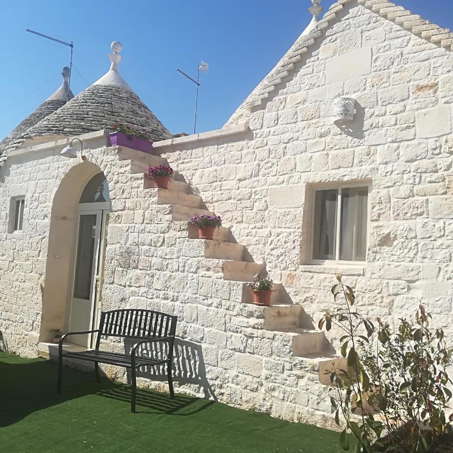 Trulli Manuela 1 Villa โลโกโรตอนโด ภายนอก รูปภาพ