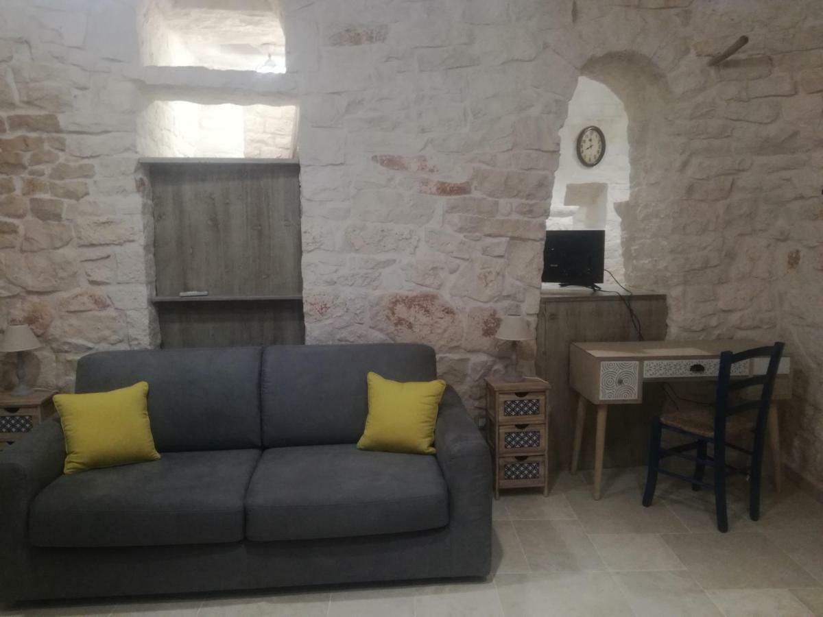 Trulli Manuela 1 Villa โลโกโรตอนโด ภายนอก รูปภาพ
